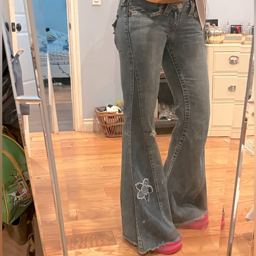 Vintage Y2K True Religion Bell Bottom/Low rise Jeans - Picture 16 of 17